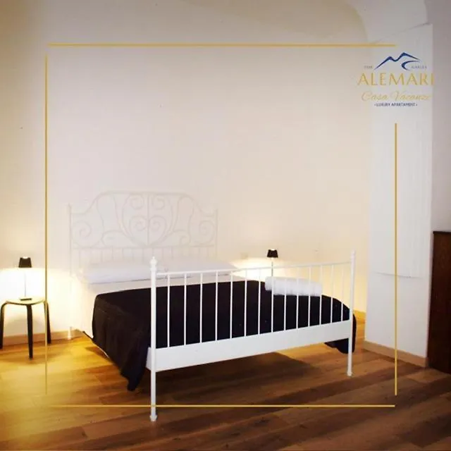 Alemari Casa Vacanze Hotel Naples 0*,